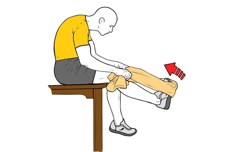 Estiramiento del nervio ciático con toalla