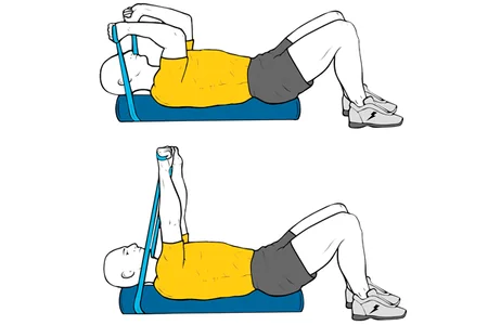 Extensión de triceps con goma elástica